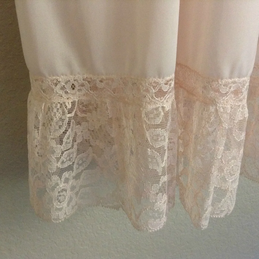 Vintage Pace-Maker Pink Full Slip Ruffled Lace Hem